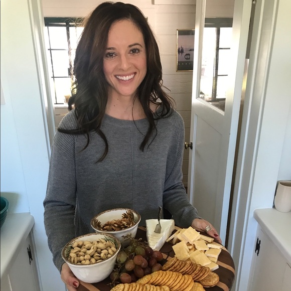 Meet your Posher, Tracy - Picture 1 of 1